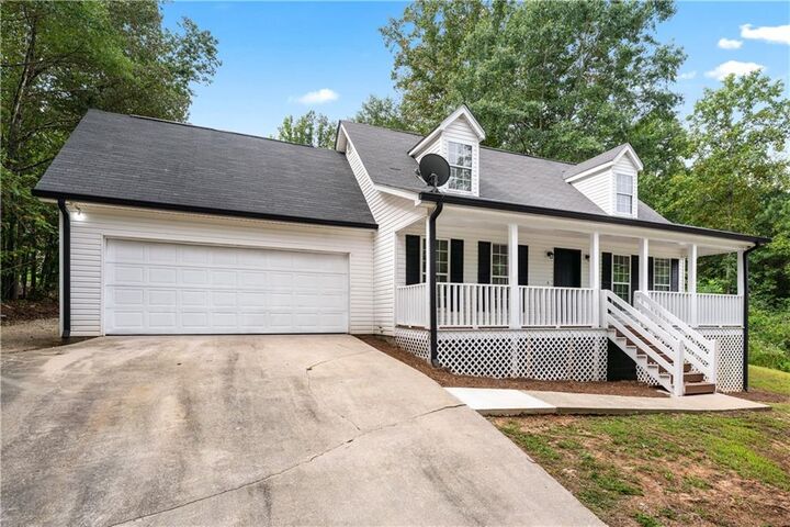 Property Photo: 4242 Green Valley Drive GA 30504