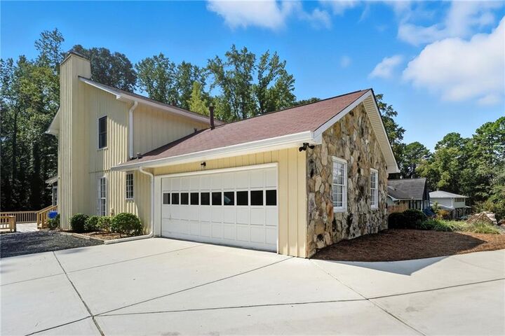 Property Photo:  5241 Brasswood Drive  GA 30088