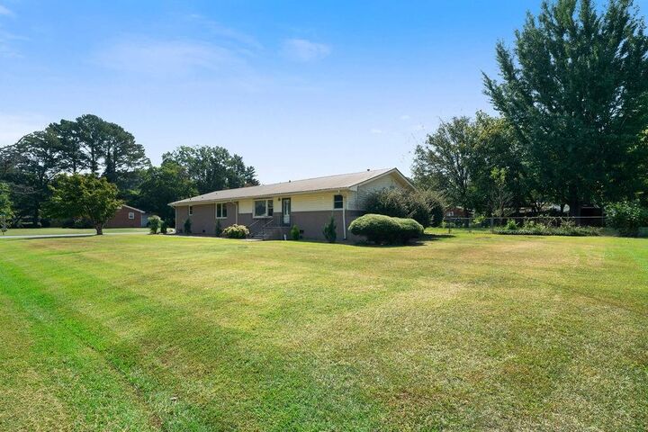 Property Photo:  254 E Girard Avenue  GA 30125 