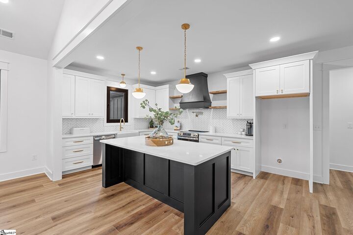 Property Photo:  1120 Olive Street  SC 29640 