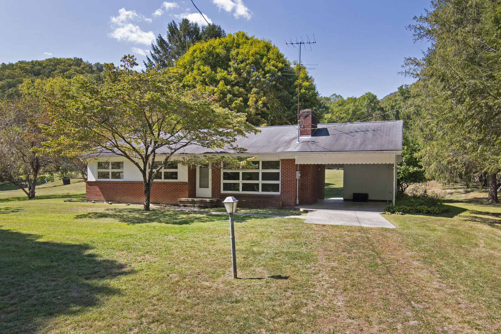 Property Photo:  155 Dickson Rd  WV 24925 