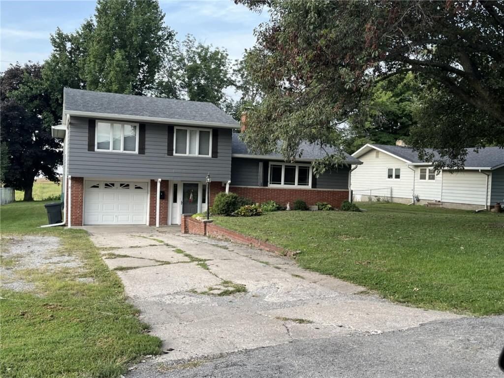 Property Photo: 310 Donan Street MO 64470