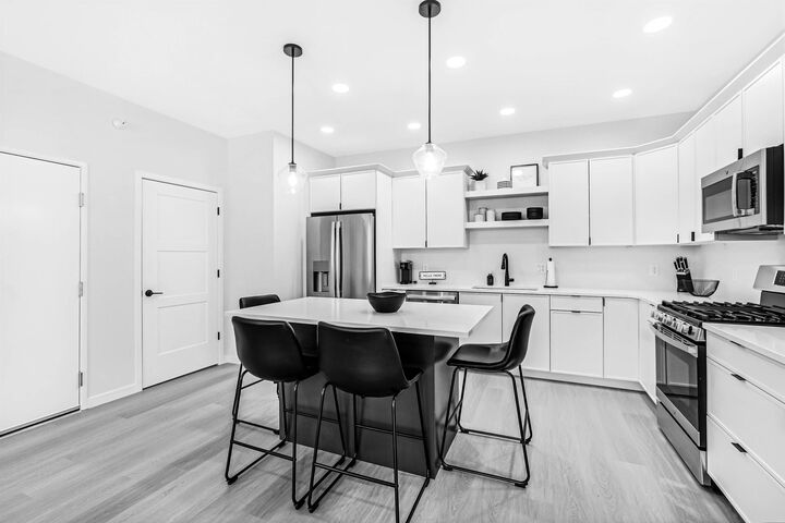 Property Photo:  4015 Cedar Heights Drive 7  IA 50613 