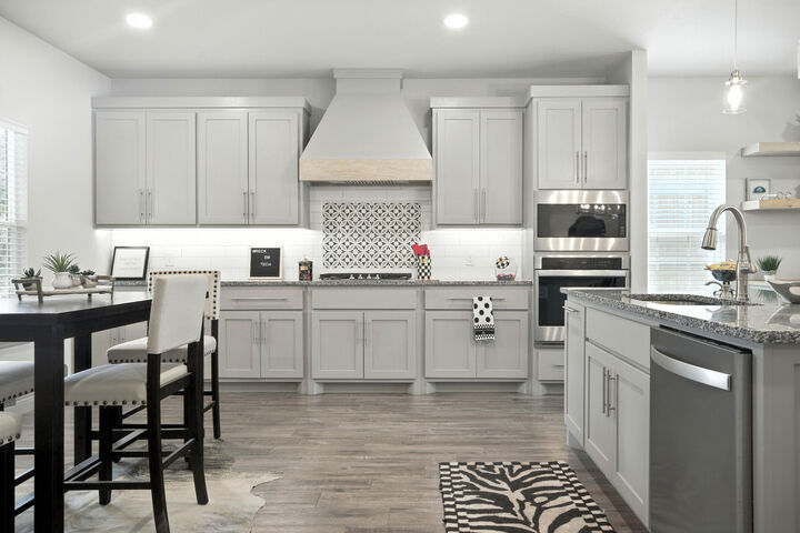 Property Photo: 902 N Fulton Avenue TX 79416