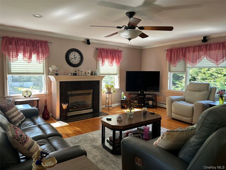 Property Photo: 3801 Valleyview Street NY 10547