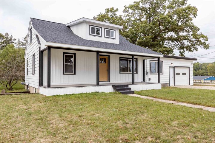 Property Photo:  319 N Cedar  MI 48657 