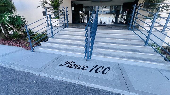 Property Photo:  100 Pierce Street 1001  FL 33756 