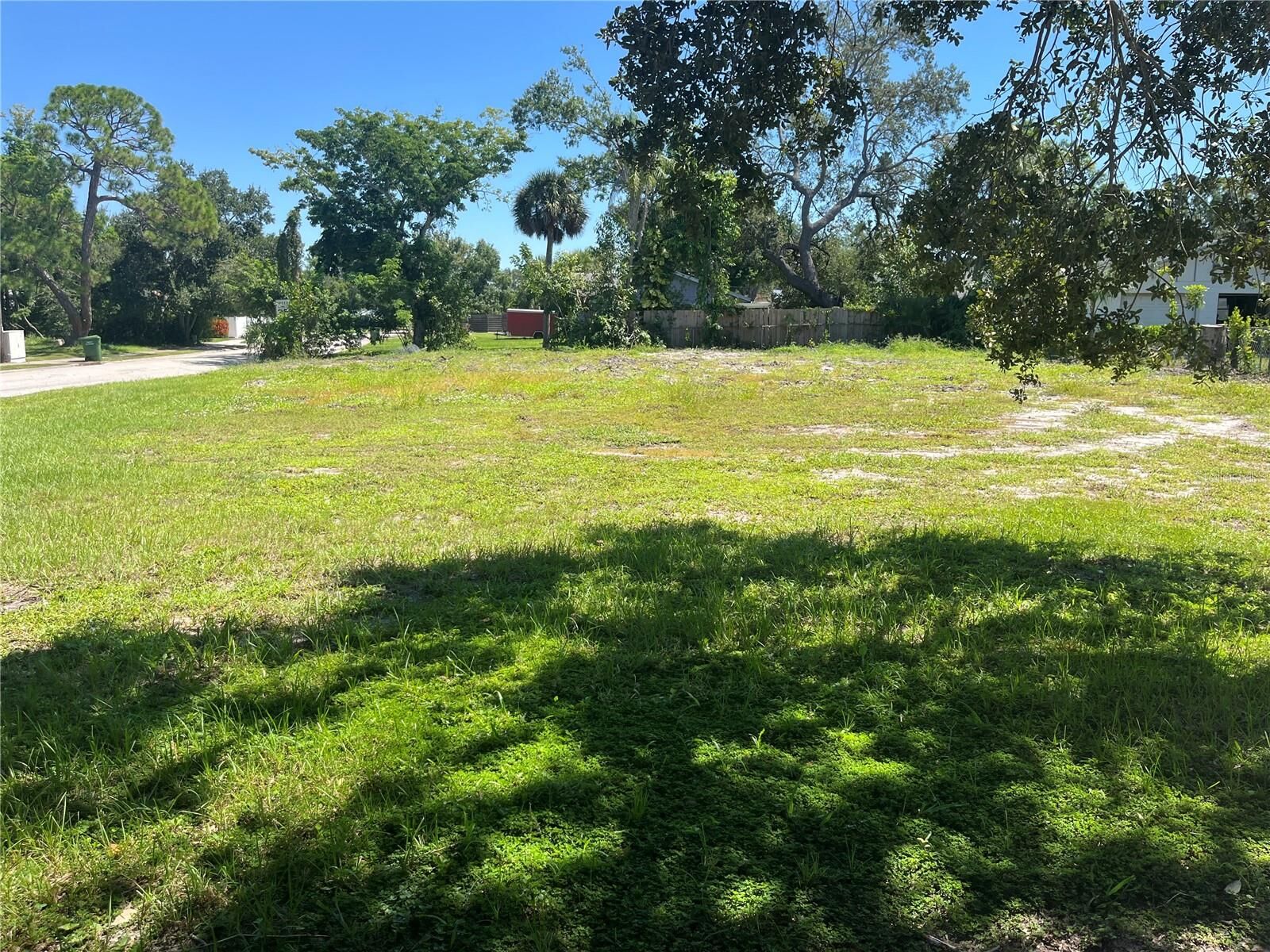 Property Photo: 2414 Pelican Drive FL 34237