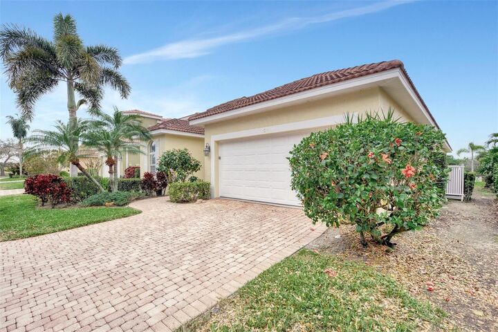 Property Photo:  7270 Alicante Drive 3  FL 34238 