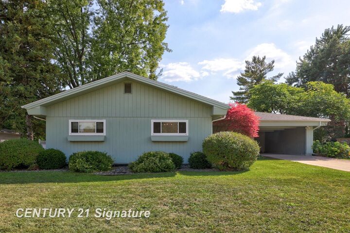 Property Photo: 3215 Patricia Place MI 48602