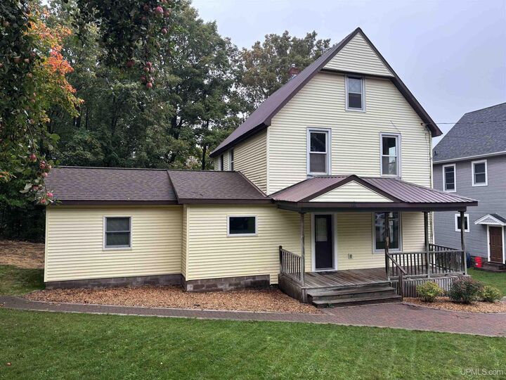 Property Photo:  108 W Calverley Avenue  MI 49931