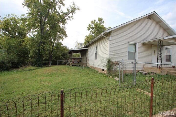 Property Photo:  204 Church Street  MO 63653 