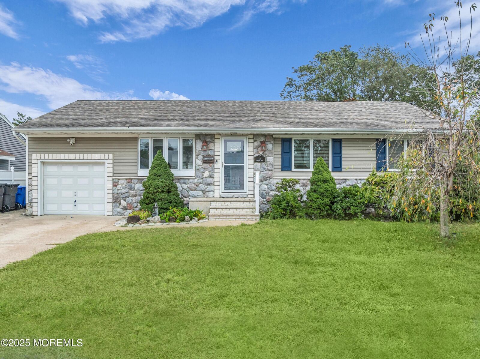 Property Photo:  114 Crescent Drive  NJ 08724 