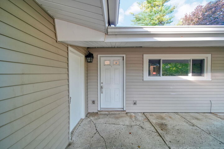 Property Photo:  320 S Clinton Street  MI 48158 