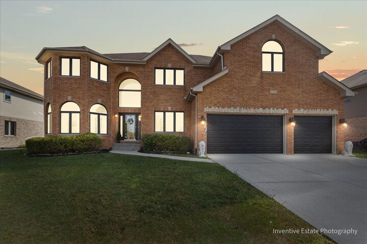 Property Photo: 18125 S Sligo Way IL 60478