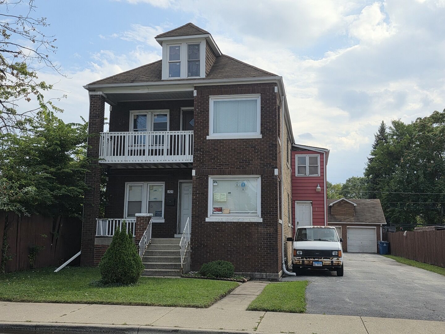 Property Photo:  305 153rd Street  IL 60409 