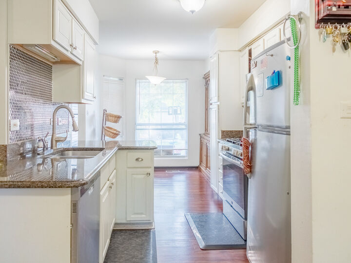 Property Photo: 1877 Appaloosa Drive IL 60565