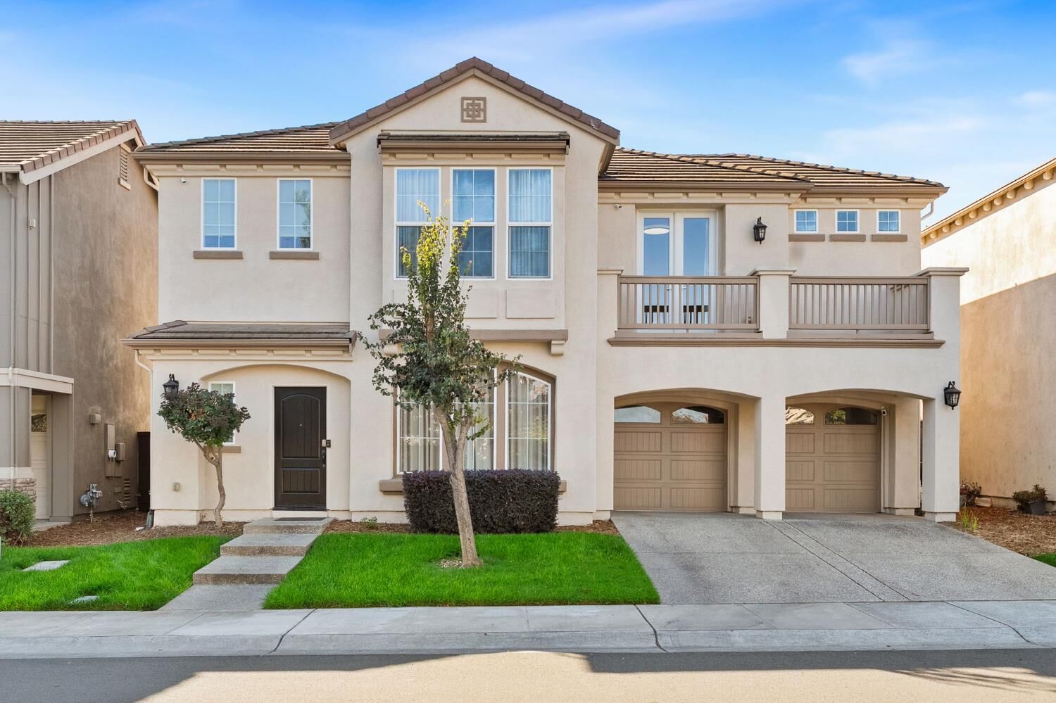 Property Photo:  5359 Knotty Pine Way  CA 95835 