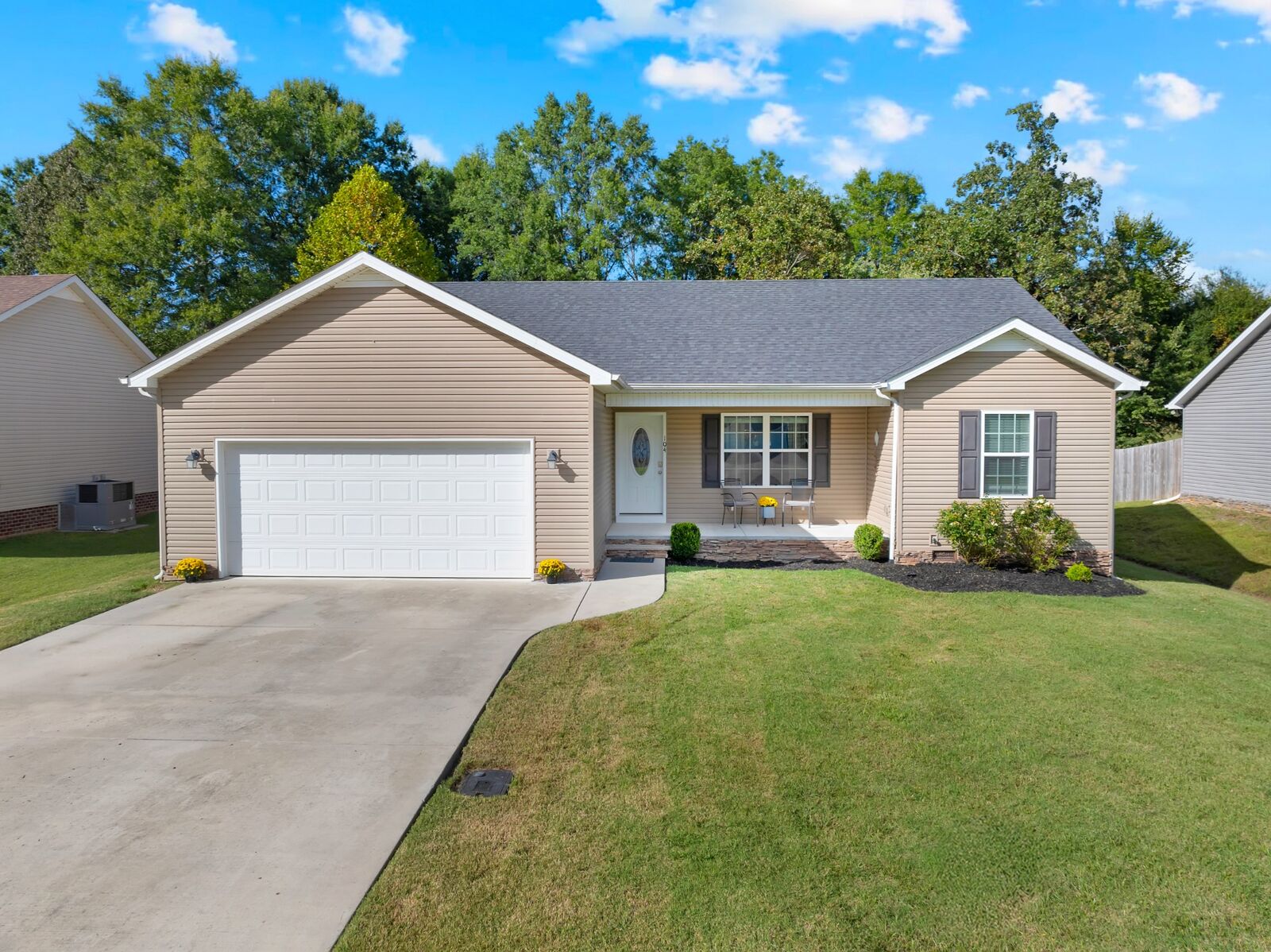 Property Photo:  104 Collinwood Dr  TN 37388 
