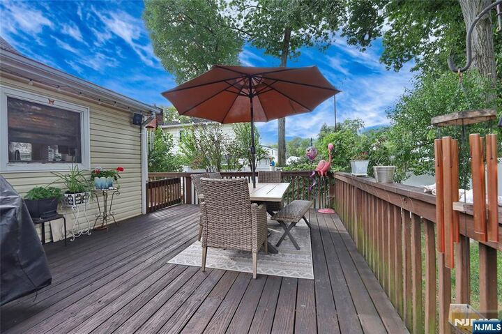 Property Photo:  45 Maplewood Avenue  NJ 07470 