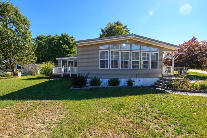 Property Photo:  13 Dockside Lane  NH 03867 