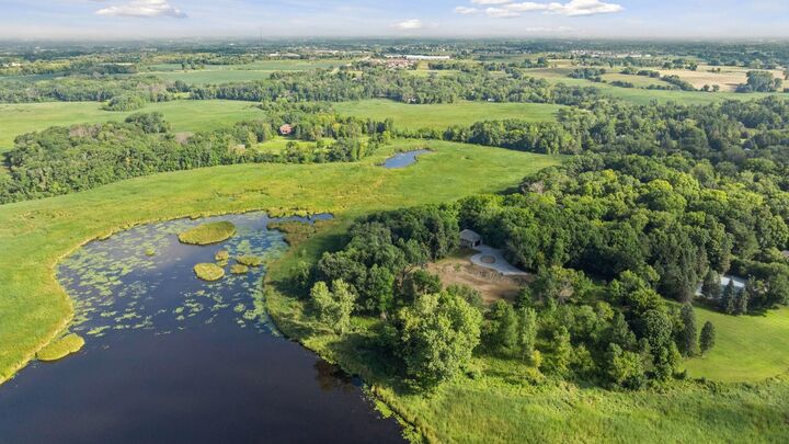 Property Photo:  1225 Oakview Road  MN 55356 