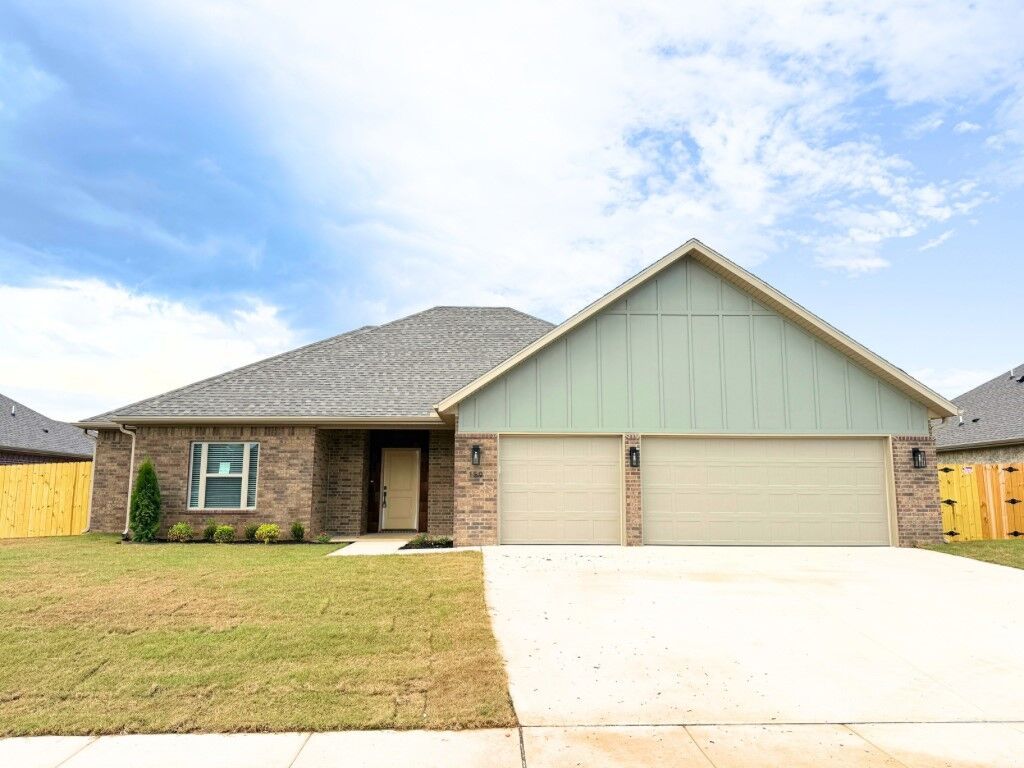 Property Photo: 159 N Banner Avenue AR 72730