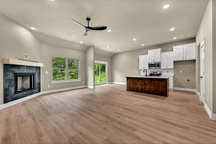 Property Photo: 6 Hillswick Lane AR 72715