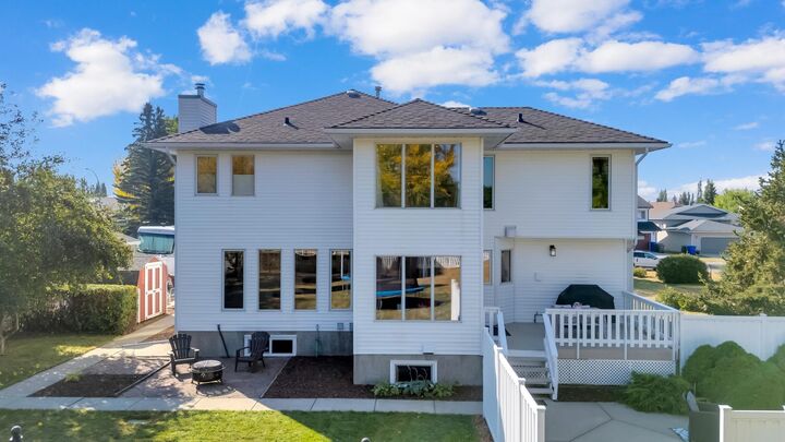 Property Photo:  6018 58 Street  AB T4H 1K3 