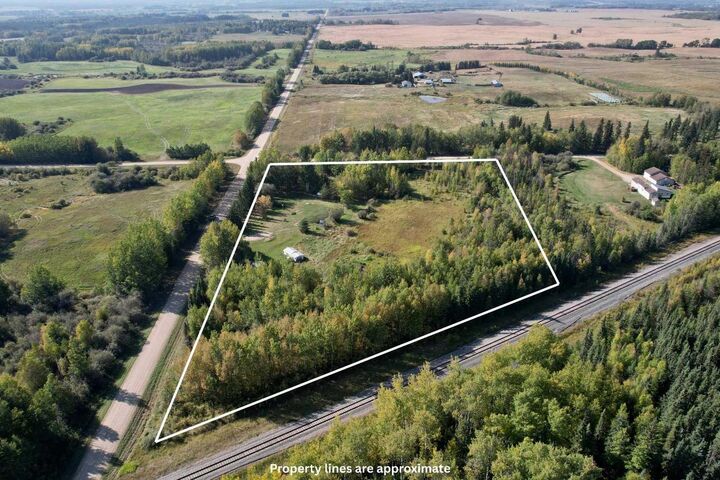 Property Photo:  9230 Township Road 584  AB T0E 1N0 