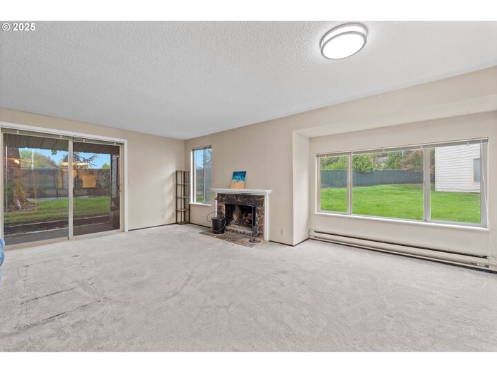 Property Photo:  10163 SW Trapper Ter  OR 97008 