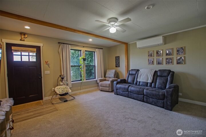 Property Photo: 308 Montgomery Avenue WA 98922
