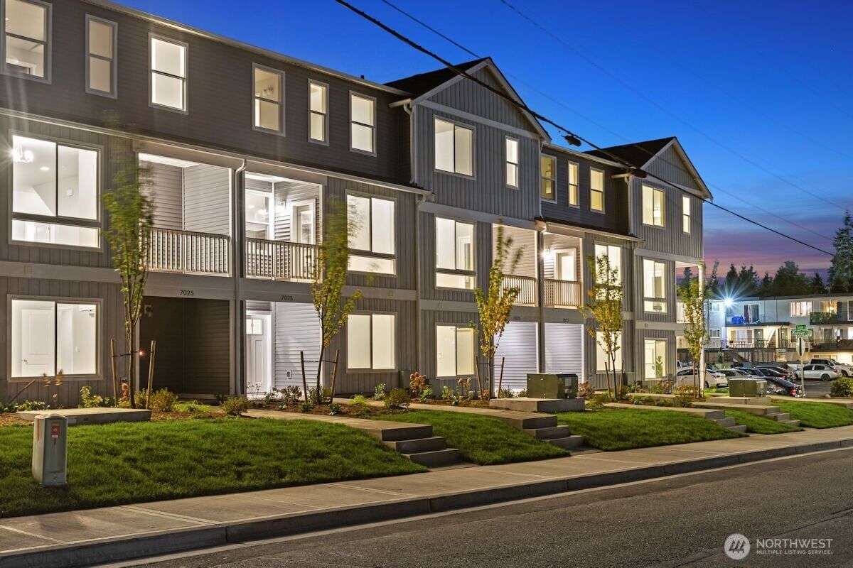 Property Photo: 7025 Rainier Drive B WA 98203