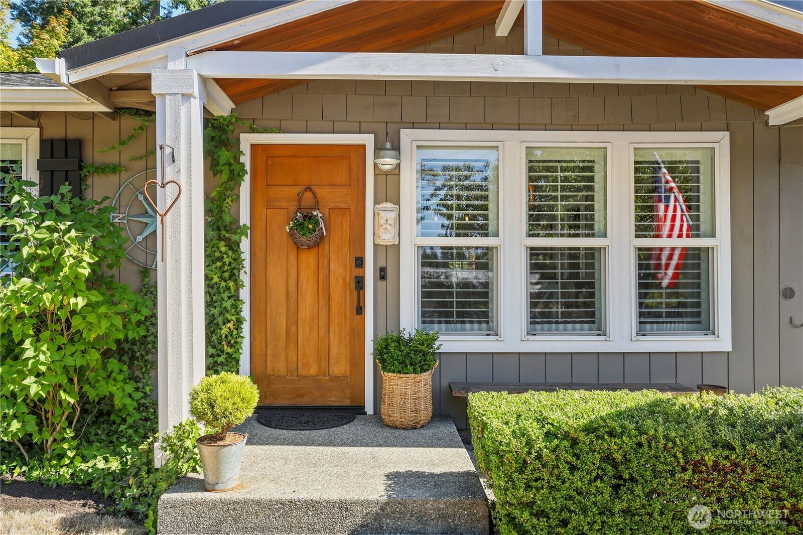 Property Photo:  4066  138th Avenue SE  WA 98006 