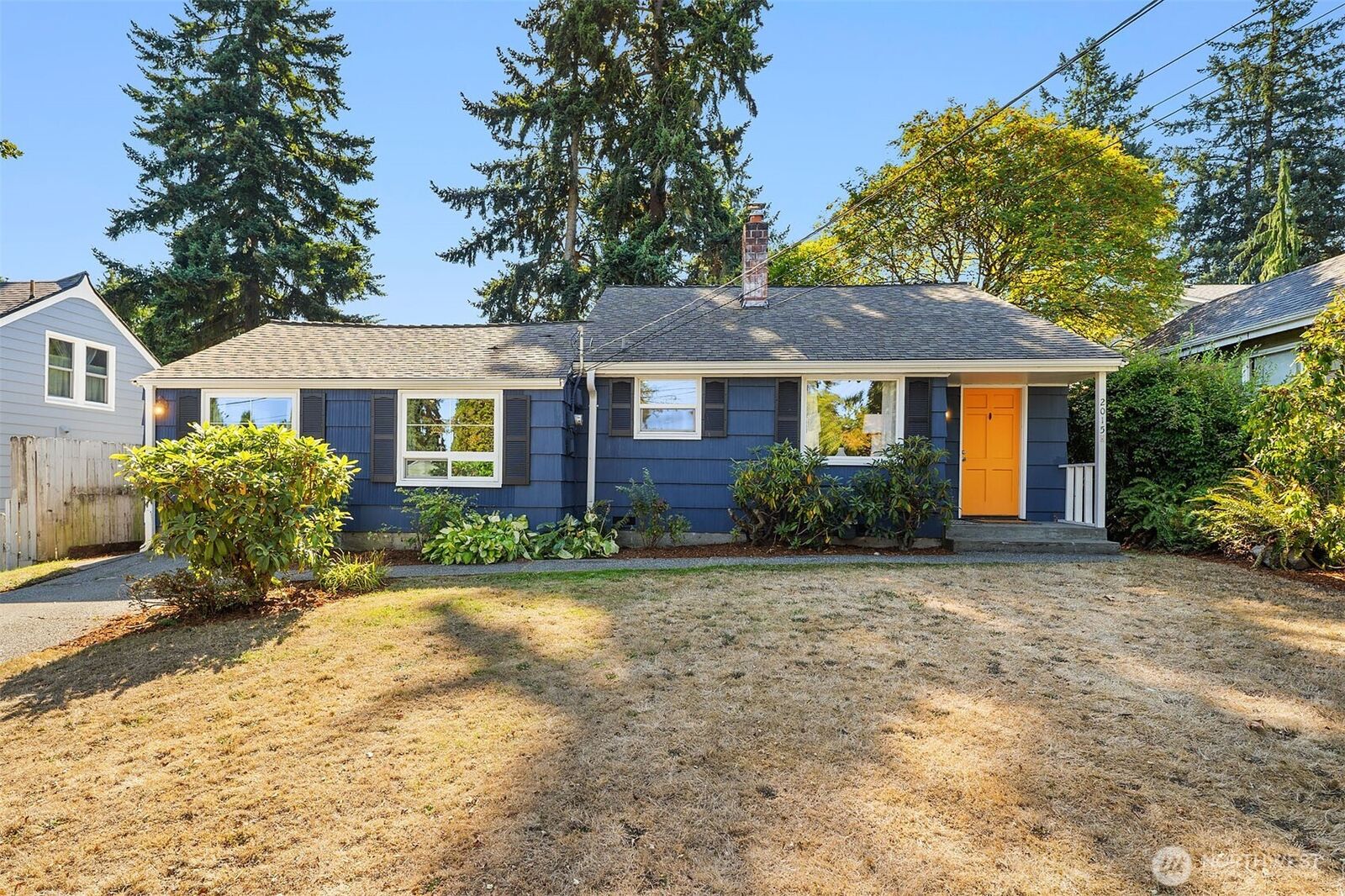 Property Photo: 2015 N 143 Street WA 98133