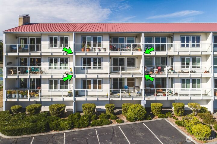 Property Photo: 1800 Skyline Way 205 WA 98221