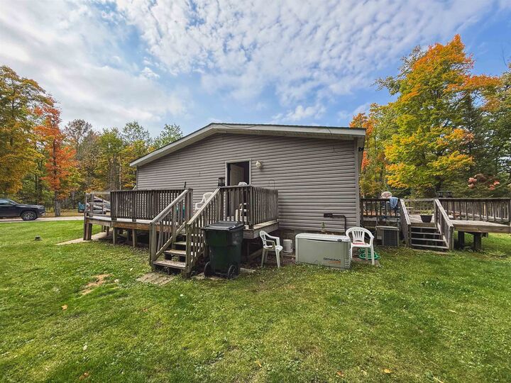 Property Photo: 17560 Bass Point Lane WI 54175