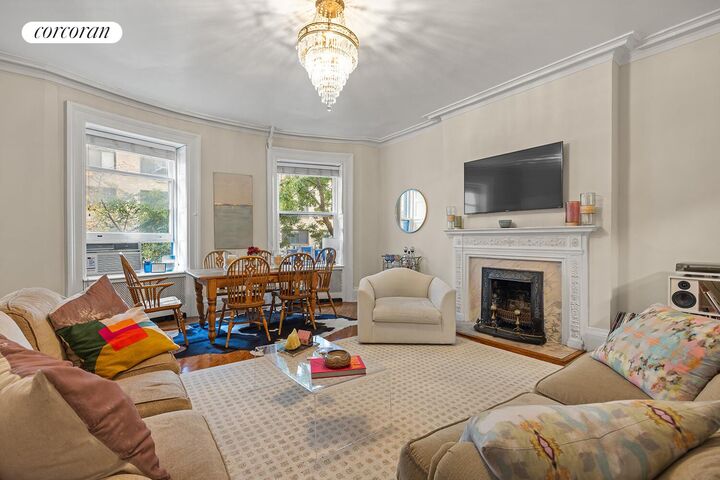 Property Photo:  7 W 16th Street Th  NY 10011 