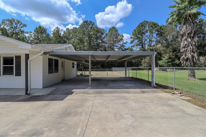 Property Photo:  1805 Fox Rd.  TX 77662 