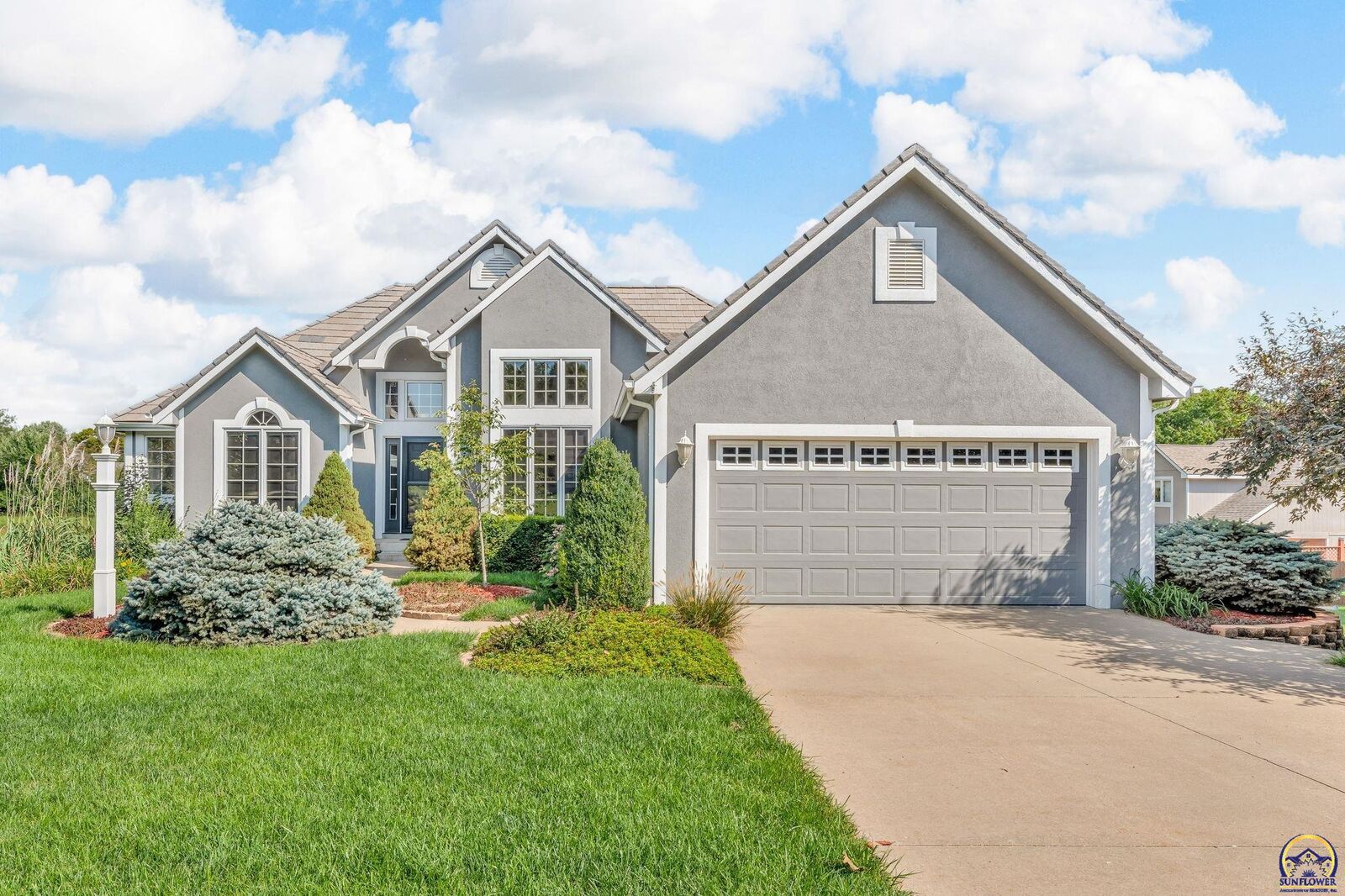 Property Photo:  2222 SW Pondview Dr  KS 66614