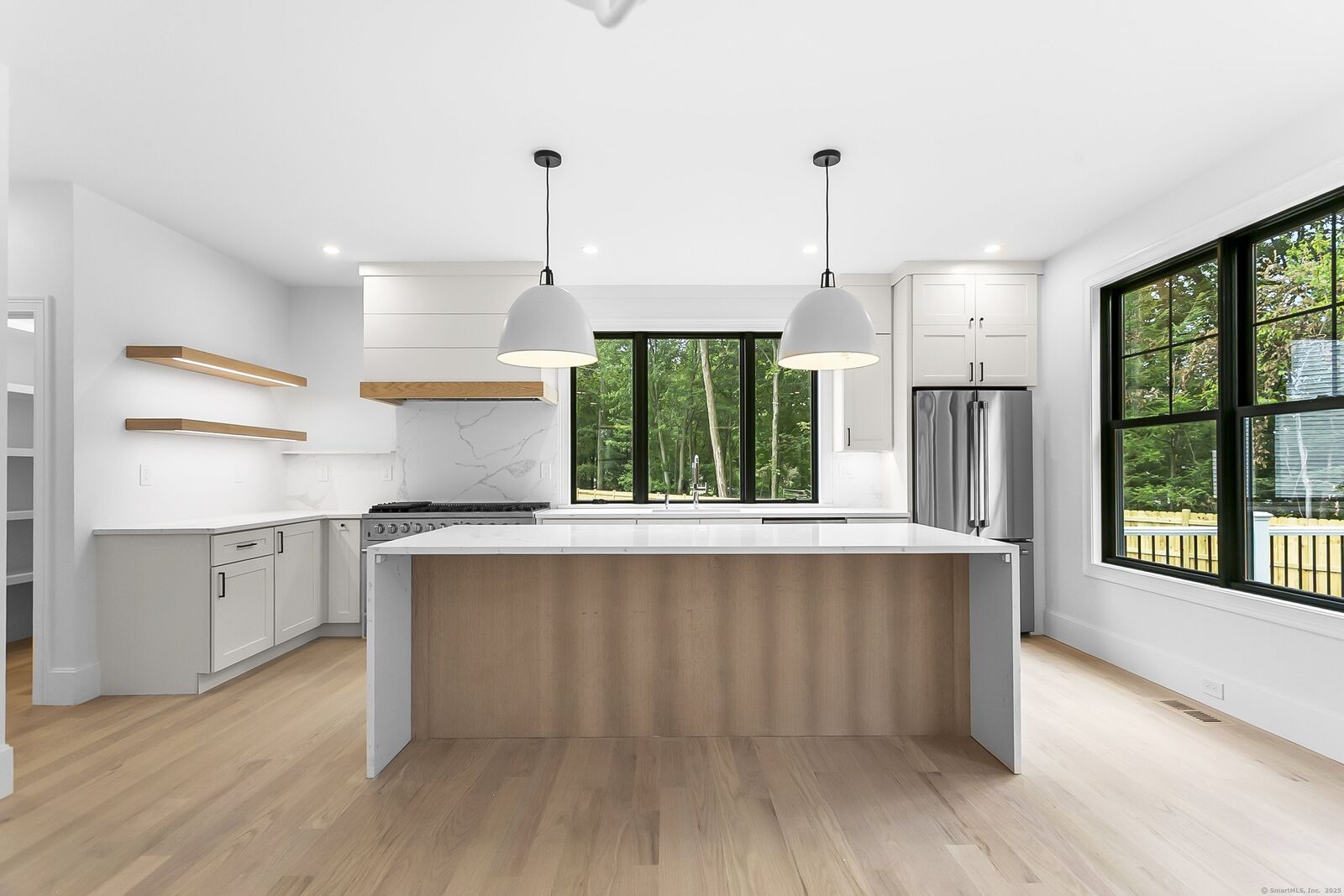 Property Photo:  170 Oronoque Lane 95  CT 06614 