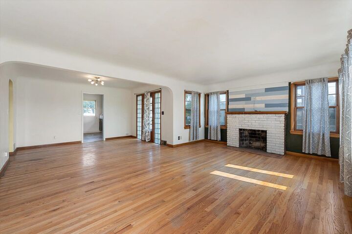 Property Photo:  227 E Crown Ave  WA 99207