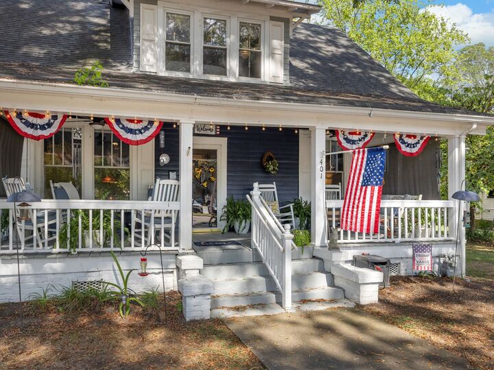 Property Photo:  401 E Rutledge Avenue  SC 29340 