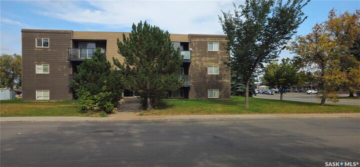 929 Northumberland Avenue 104  Saskatoon SK S7L 3W8 photo