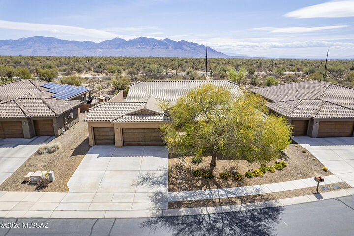 Property Photo: 11524 N Vista Ranch Place AZ 85658