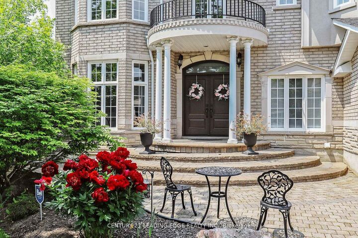 Photo de la propriété:  10 Roberson Drive  ON L1T 4K1 