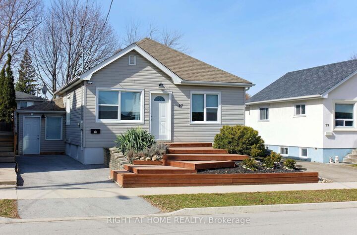 Property Photo:  27 Brighton Avenue  ON L2M 5S6 