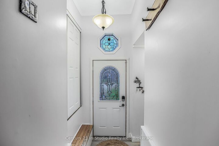 Property Photo: 550 McNabb Street ON N0H 2L0