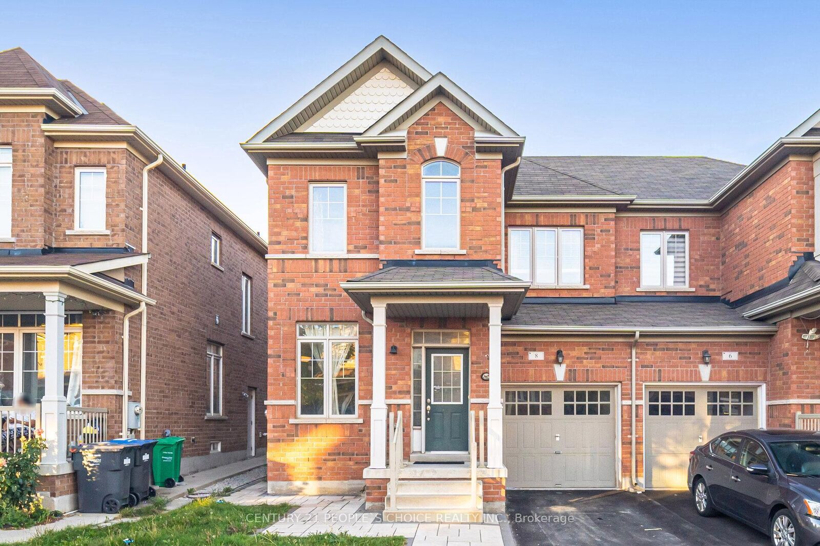 Property Photo:  8 Fitzgibson Street  ON L6Y 5Y5 