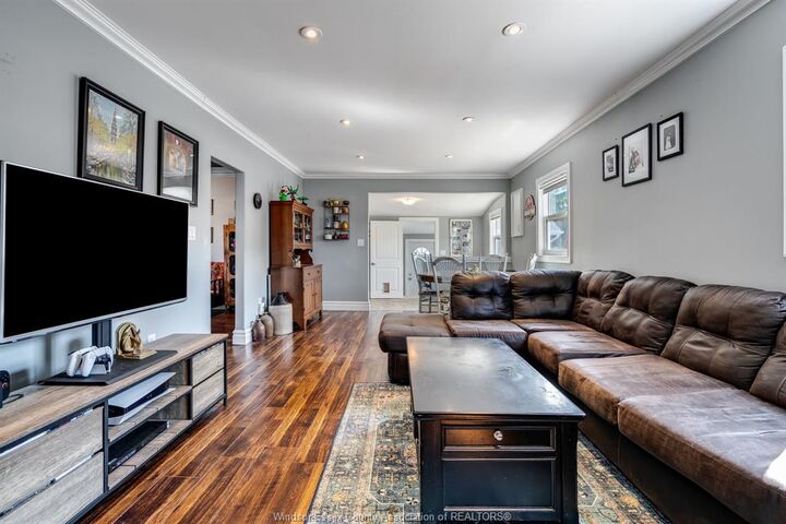 Property Photo:  57 Watermill Street  ON N9Y 1E8 